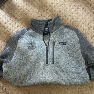 Patagonia Coors Light Gray Fleece Men's Half Zip Sweater